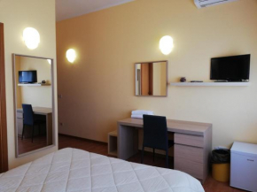  Albergo Roma  Ланчано